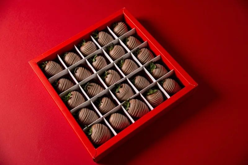 Chocolate Strawberry 25 Pack