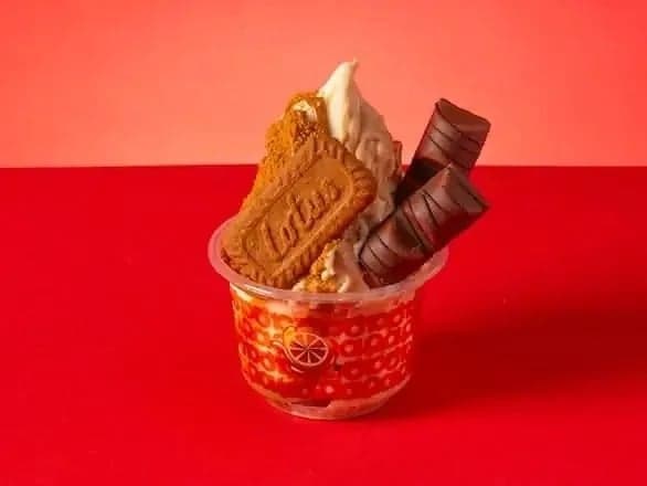 Kinder & Lotus Ice Cream / کندر لوتس